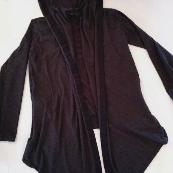Super soft Adidas Climalite hooded top in charcoal and black S - Picture 9 of 16